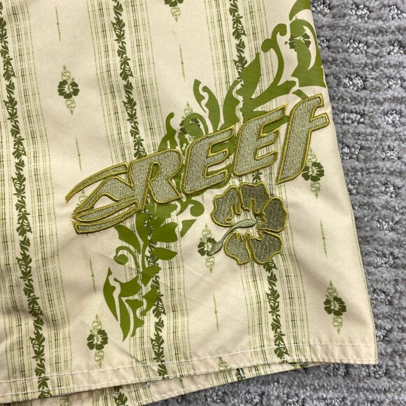 Reef Swim Trunks Men Size 31 Yellow Floral Bathing Suit Shorts Beach Surfing - Picture 2 of 12